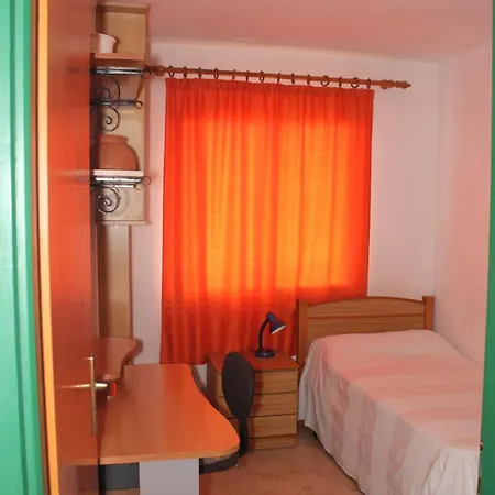 Seaview In Santa Cruz De Tenerife With Pool Apartamento Los Cristianos (Tenerife)